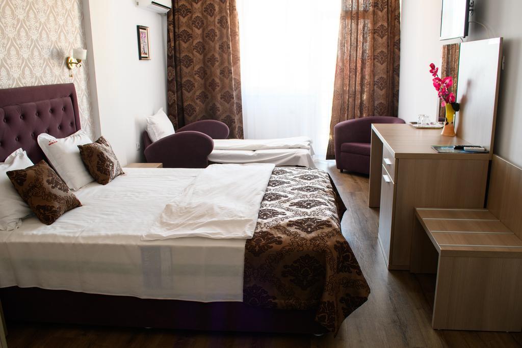 Hotel Clas 데포리노드 외부 사진