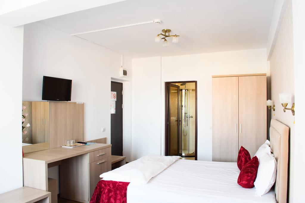 Hotel Clas 데포리노드 외부 사진