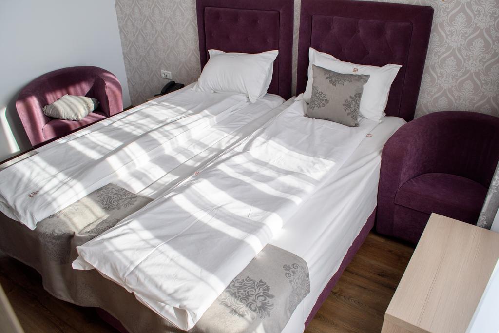 Hotel Clas 데포리노드 외부 사진