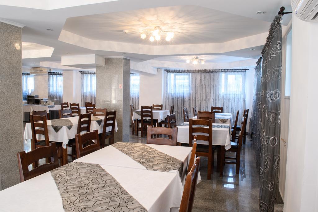 Hotel Clas 데포리노드 외부 사진