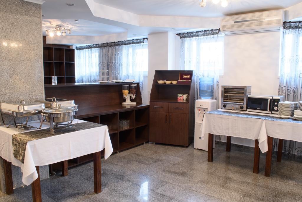 Hotel Clas 데포리노드 외부 사진